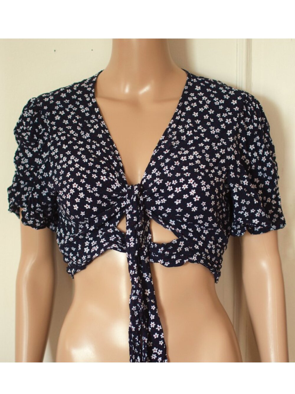 Cute Floral Croped Blouse / Ardene / Size L